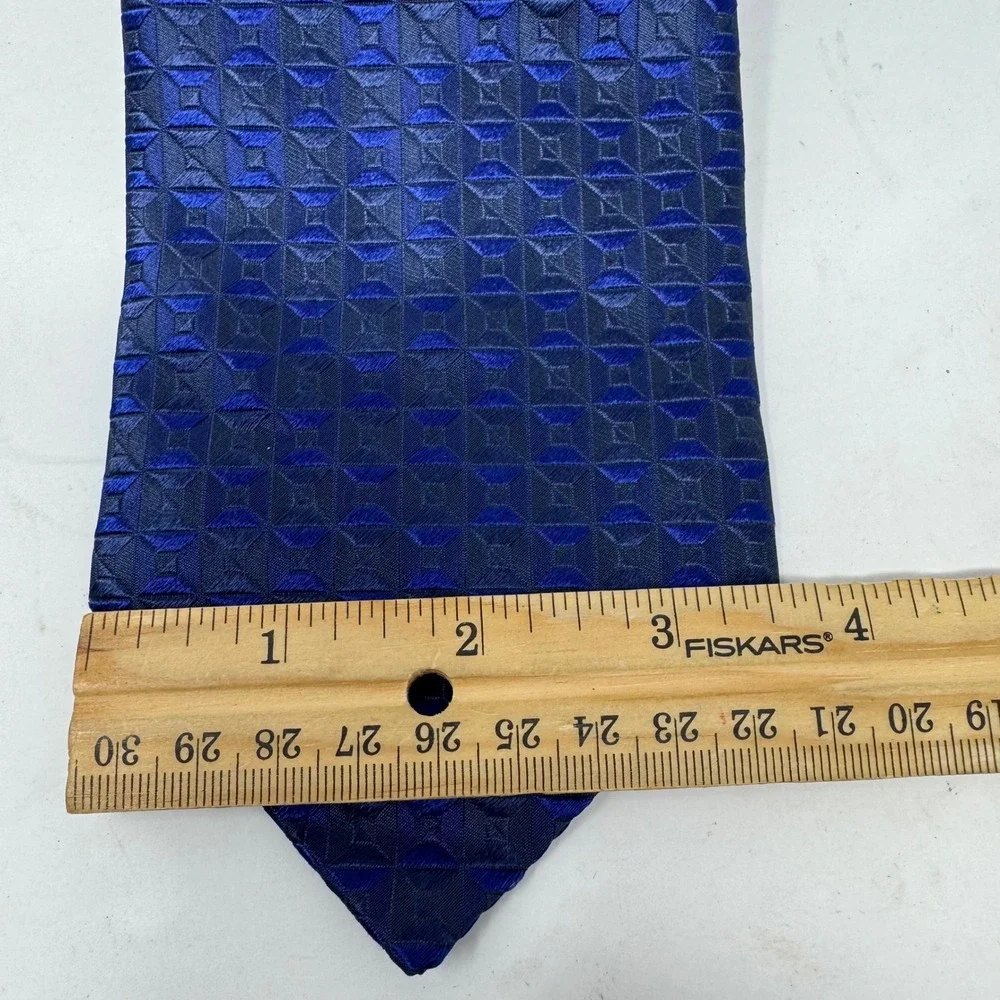 Zilli Mens Blue Silk Geometric Diamond Pattern Handmade Tie Made in Italy
